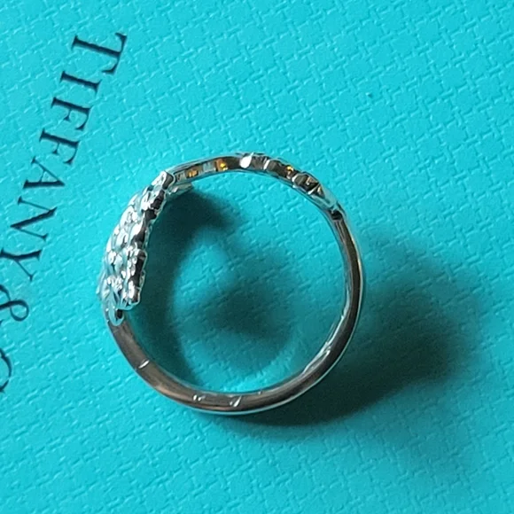 ♥SOLD♥️1885 Tiffany & Company Forget Me Not Spoon Ring in Sterling Silver #15 - Picture 11 of 16